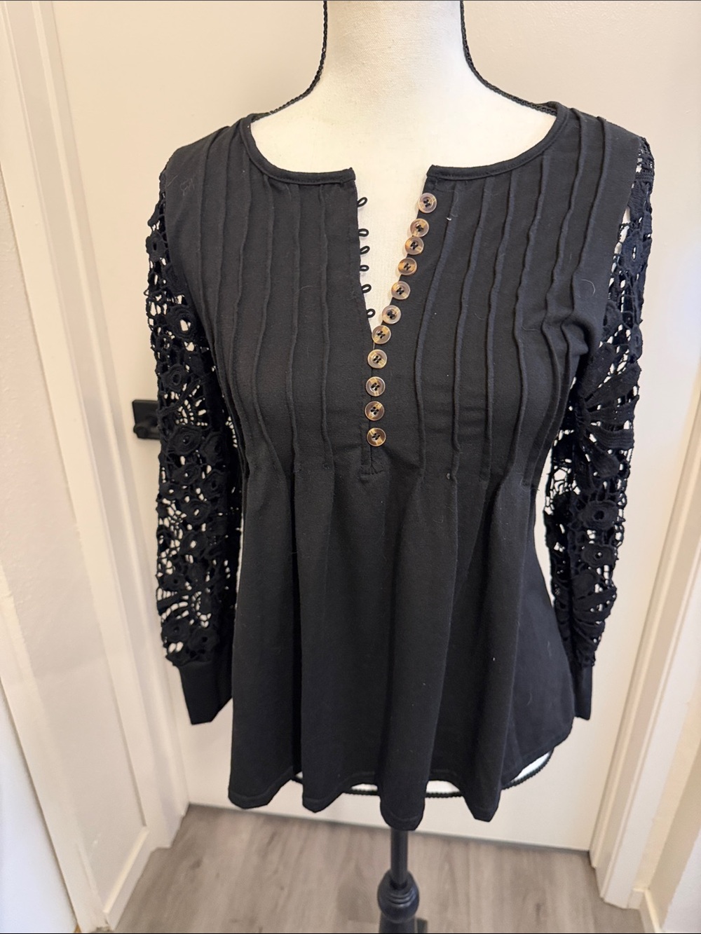 Black Crochet-Sleeve Henley Tunic Top - Picture 5 of 5
